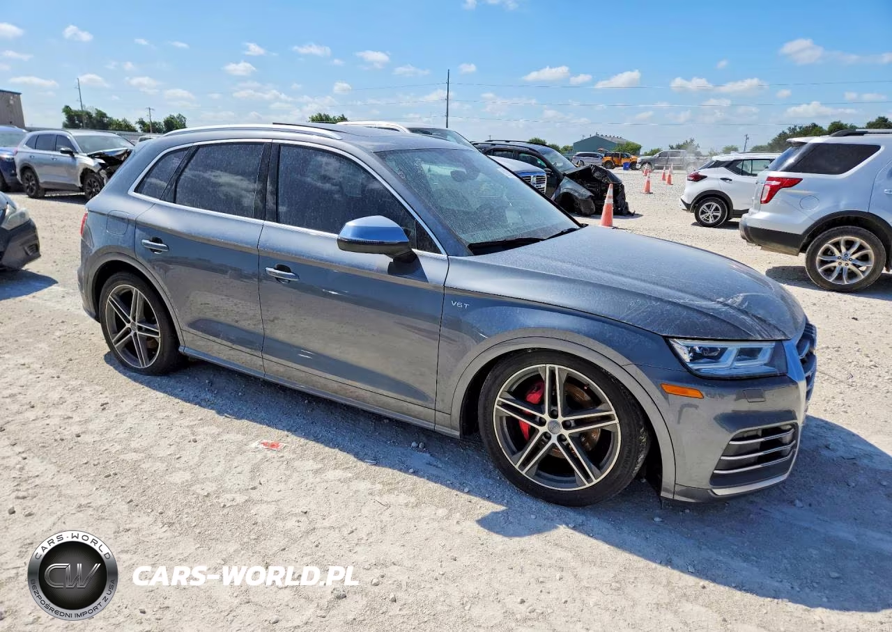 2018 Audi Sq5 Premium Plus VIN:WA1A4AFY5J2123708 - 4