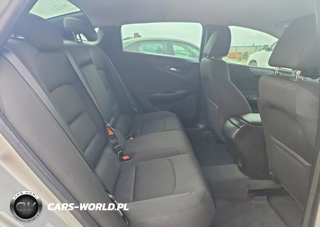 2018 Chevrolet Malibu Ls VIN:1G1ZB5ST7JF271344 - 10