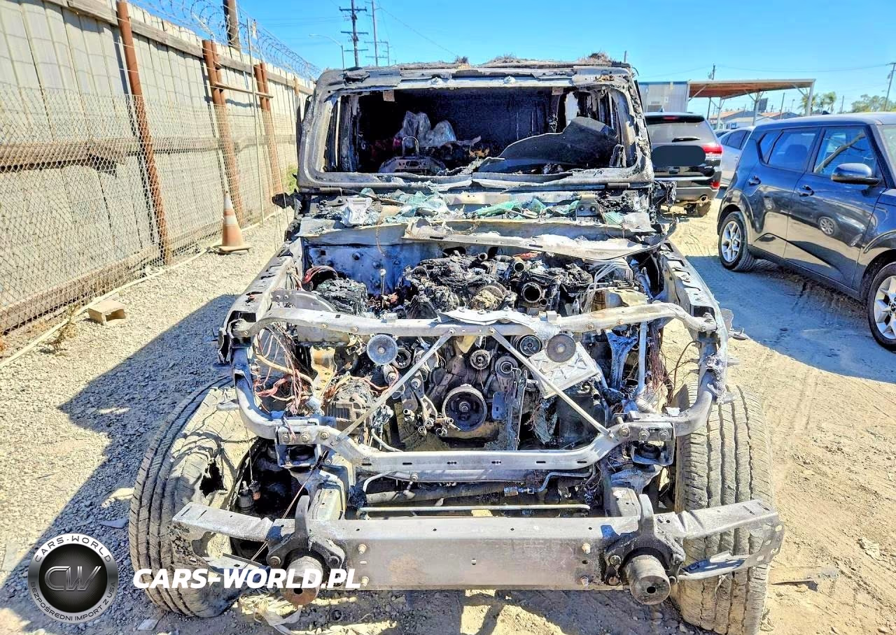 2019 Jeep Wrangler Unlimited Sport S 4X4 VIN:1C4HJXDNXKW588794 - 5