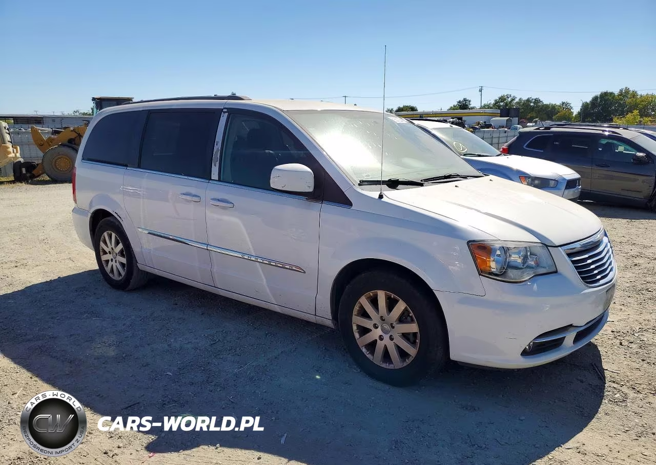 2016 Chrysler Town And Country VIN:2C4RC1BG4GR187547 - 4