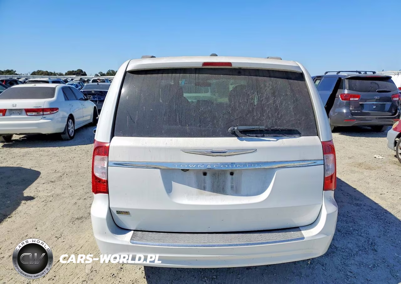 2016 Chrysler Town And Country VIN:2C4RC1BG4GR187547 - 6
