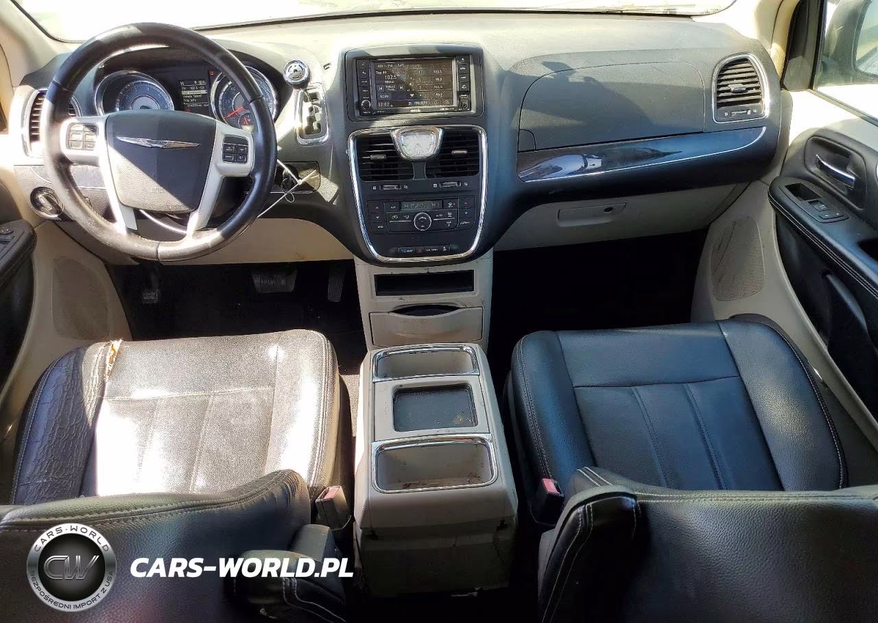 2016 Chrysler Town And Country VIN:2C4RC1BG4GR187547 - 8
