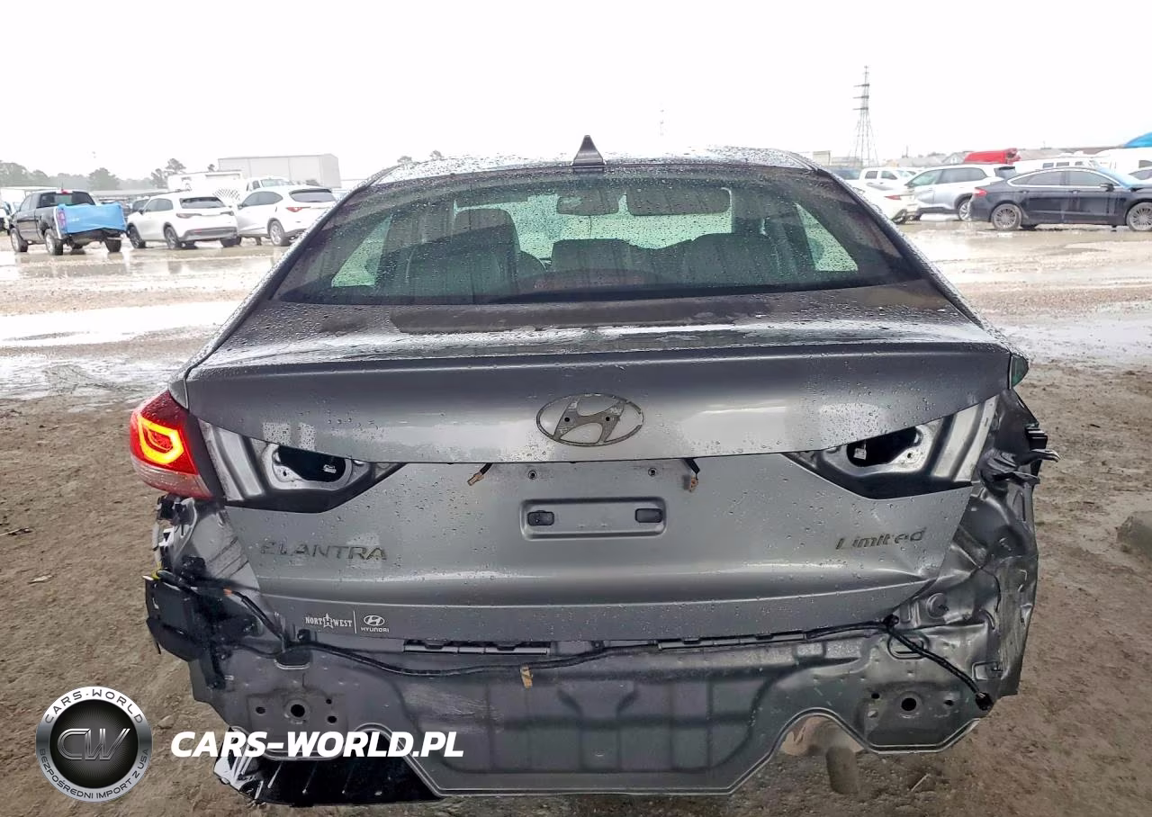 2017 Hyundai Elantra Limited VIN:KMHD84LF6HU128017 - 6