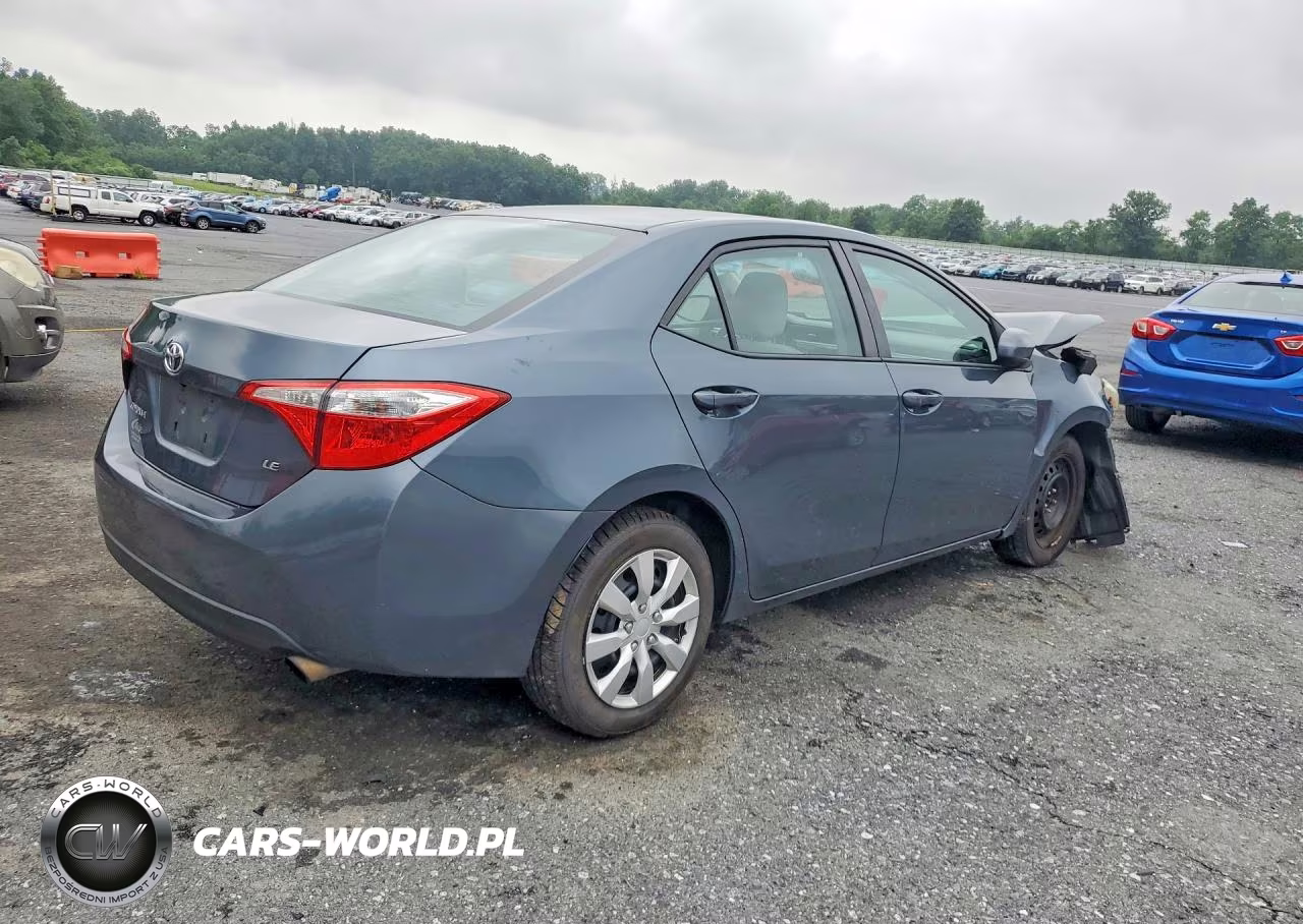 2016 Toyota Corolla Le VIN:2T1BURHE7GC561197 - 3