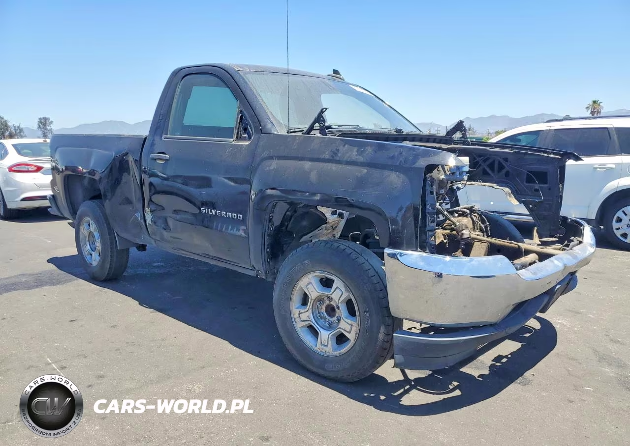 2018 Chevrolet Silverado C1500 VIN:1GCNCNEC8JZ380571 - 4