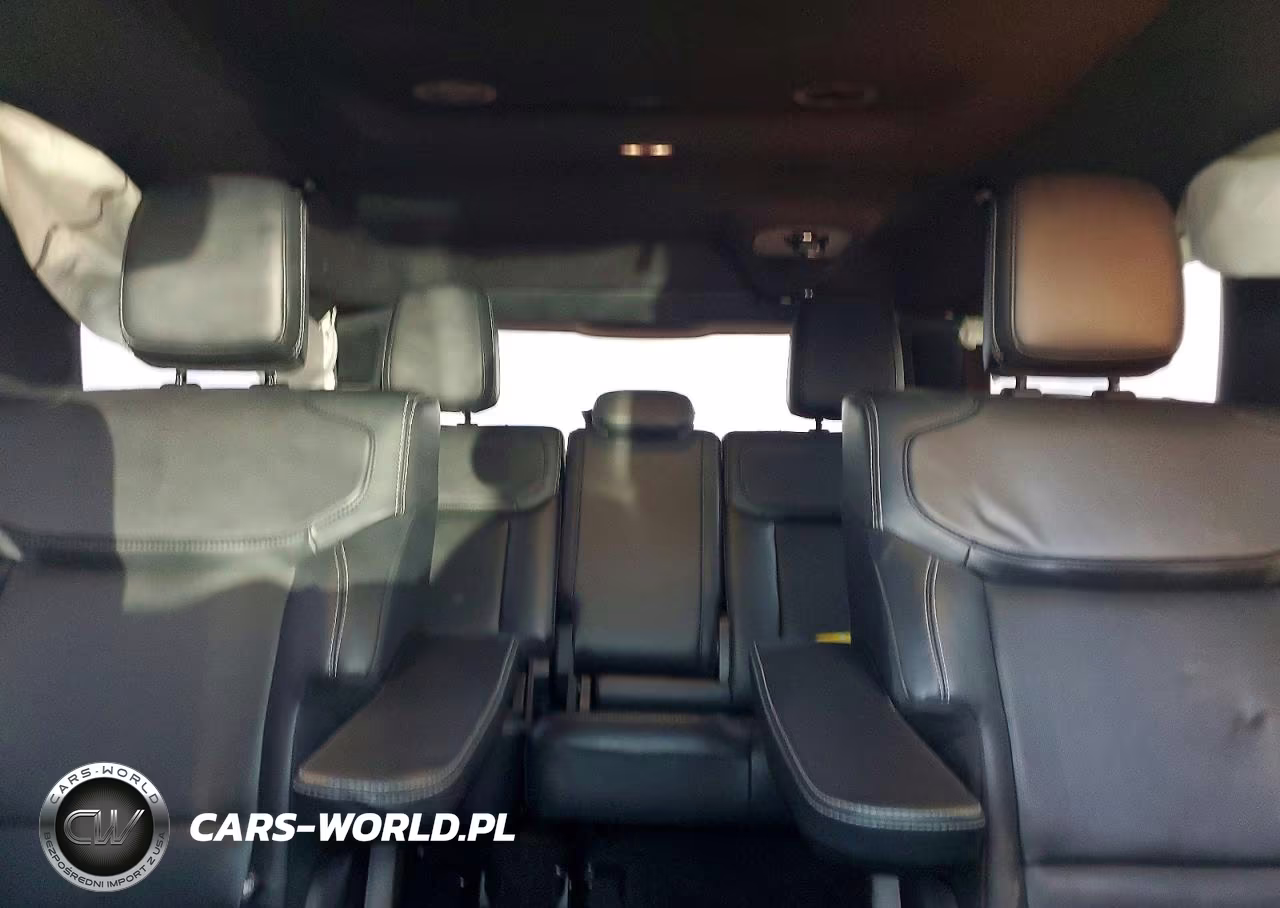 2025 Ford Expedition Max Platinum VIN:1FMJK1M87SEA61755 - 10