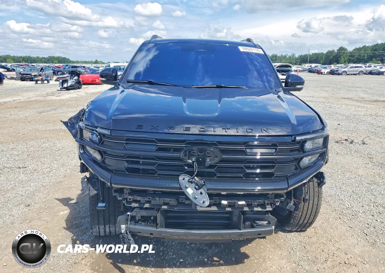 2025 Ford Expedition Max Platinum VIN:1FMJK1M87SEA61755 - 5