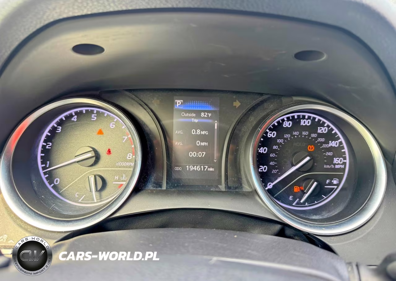 2018 Toyota Camry Se VIN:JTNB11HK0J3007642 - 8