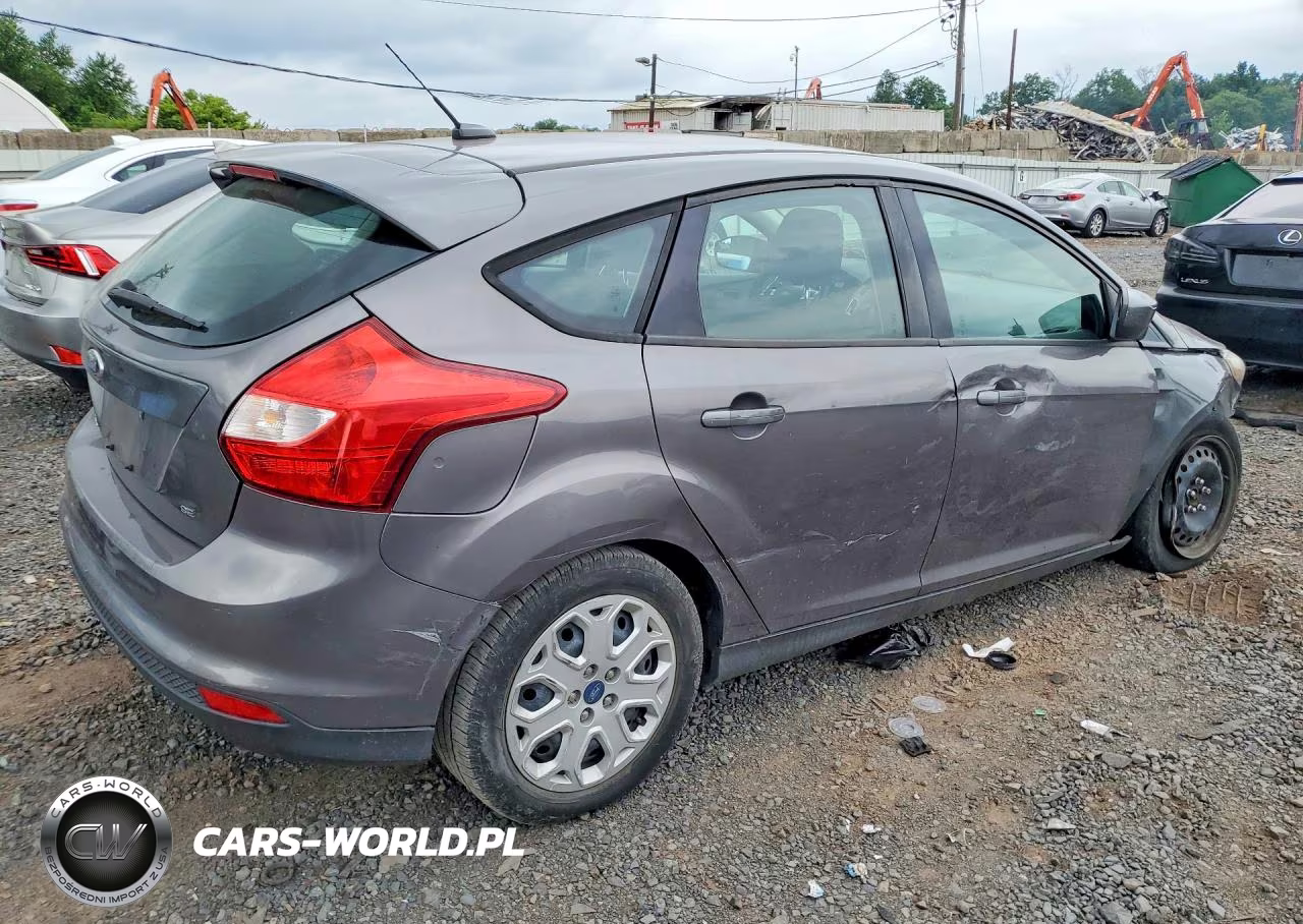 2012 Ford Focus Se VIN:1FAHP3K20CL230287 - 3