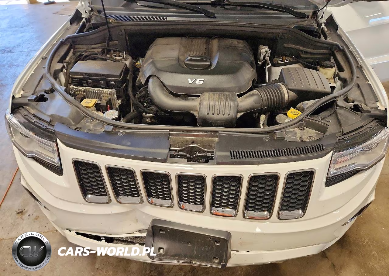 2015 Jeep Grand Cherokee Overland VIN:1C4RJFCG7FC925723 - 12