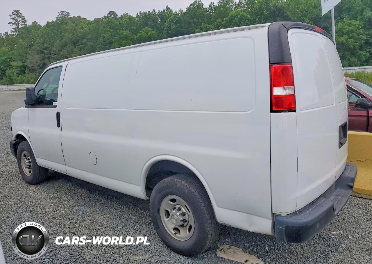 2021 Chevrolet Express G2500 VIN:1GCWGAFP3M1228090 - 2