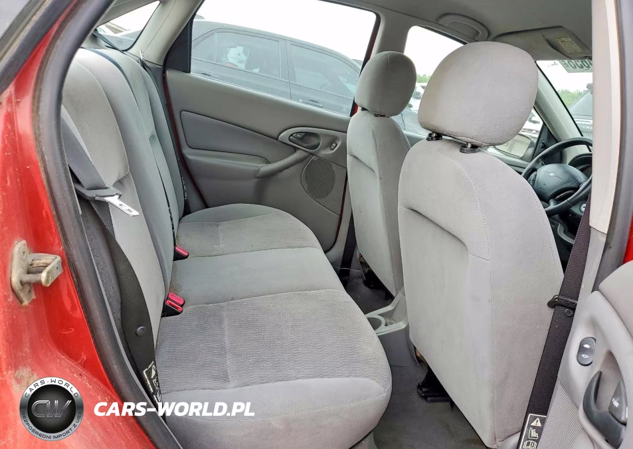 2004 Ford Focus VIN:1FAFP343X1W230211 - 10