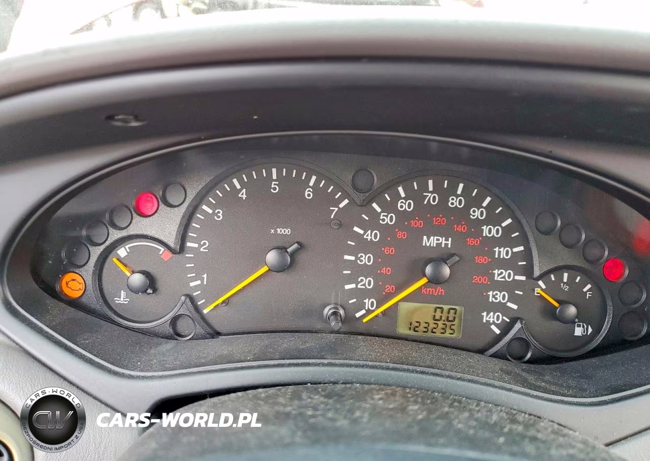 2004 Ford Focus VIN:1FAFP343X1W230211 - 9