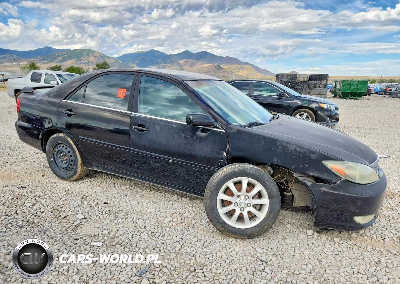 2002 Toyota Camry Se VIN:JTDBE32K220099479 - 4