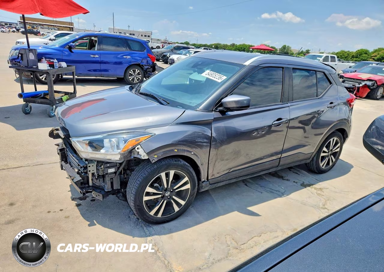 2020 Nissan Kicks Sv