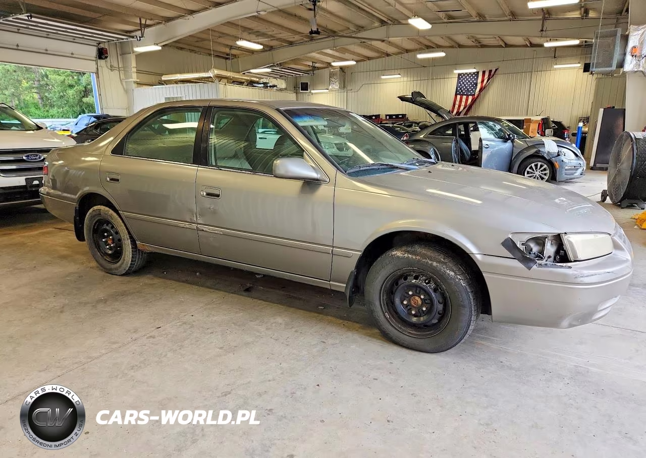 1998 Toyota Camry Xle VIN:4T1BG28K8WU346817 - 4