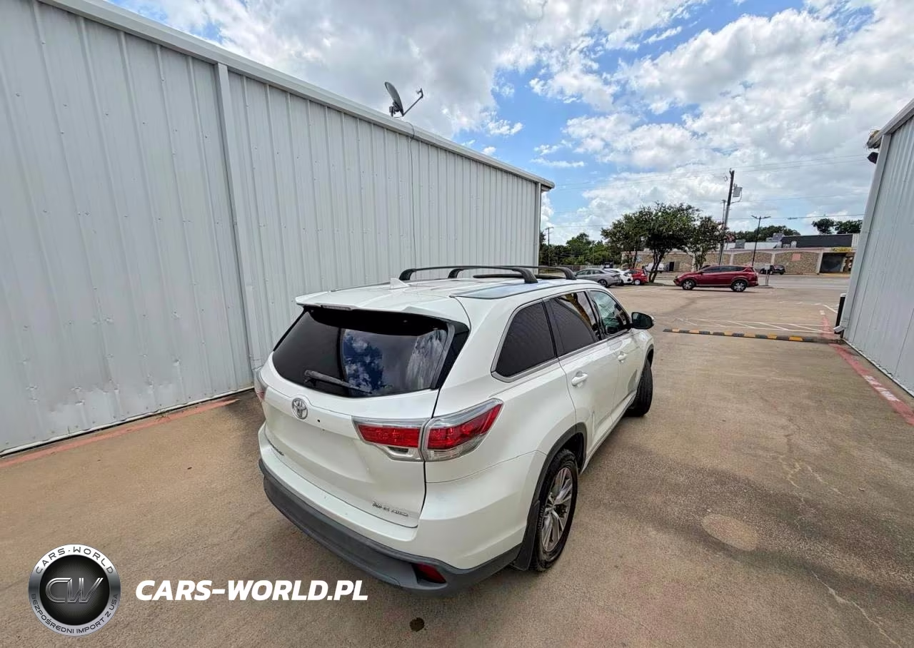 2014 Toyota Highlander Xle VIN:5TDJKRFH4ES016030 - 4