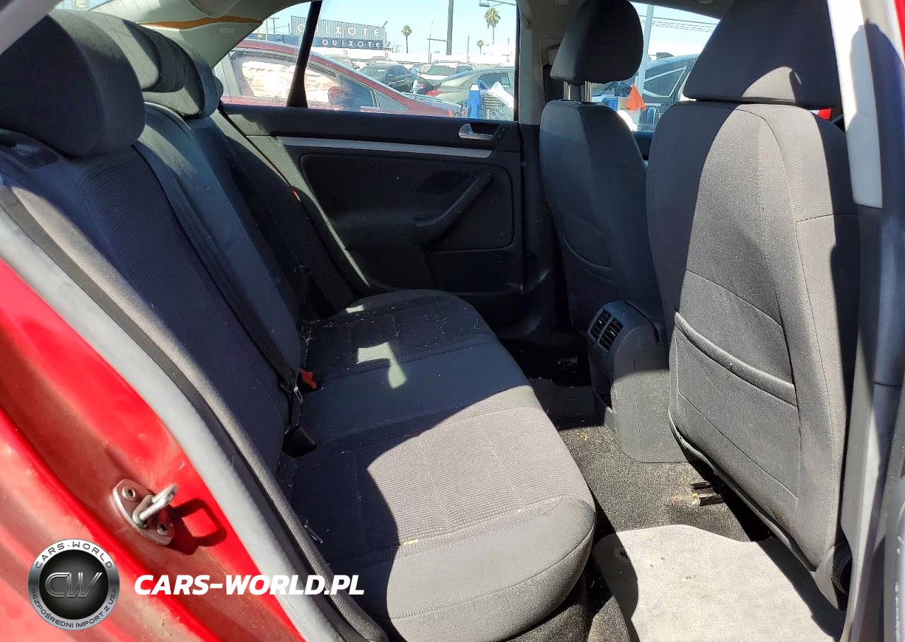 2007 Volkswagen Jetta VIN:3VWGG71K17M109512 - 10