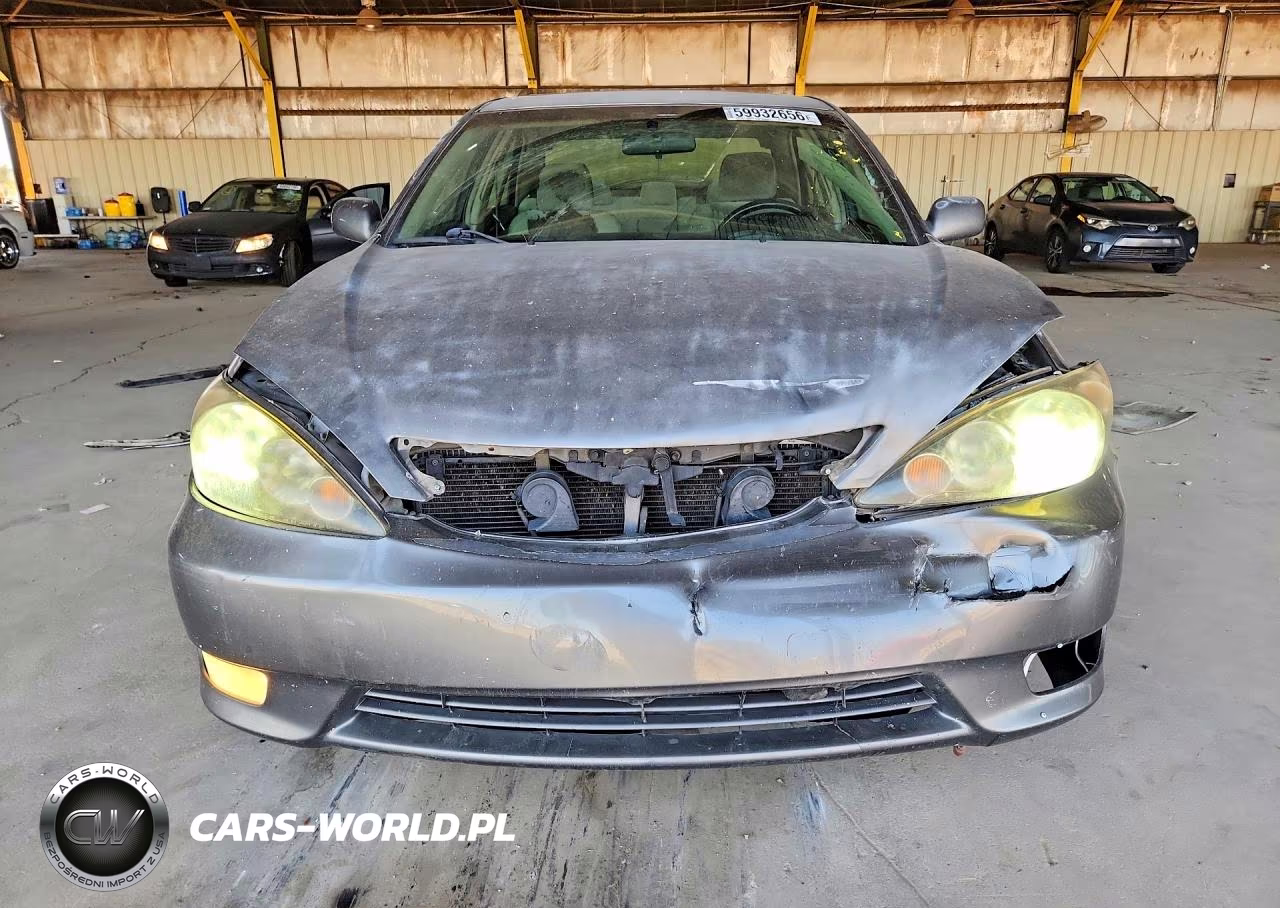 2005 Toyota Camry Se VIN:4T1BE32K75U981823 - 5