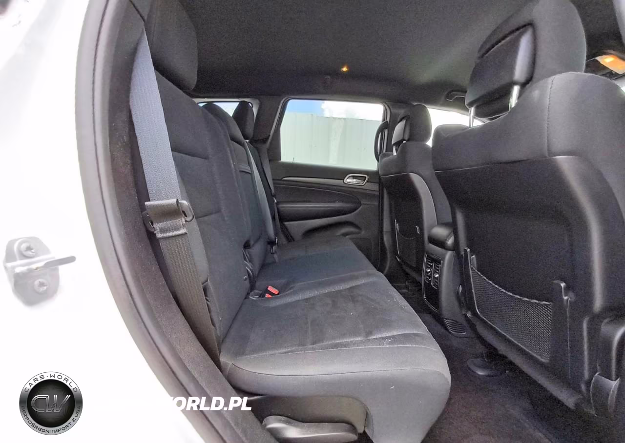 2016 Jeep Grand Cherokee Laredo VIN:1C4RJEAG6GC306786 - 11