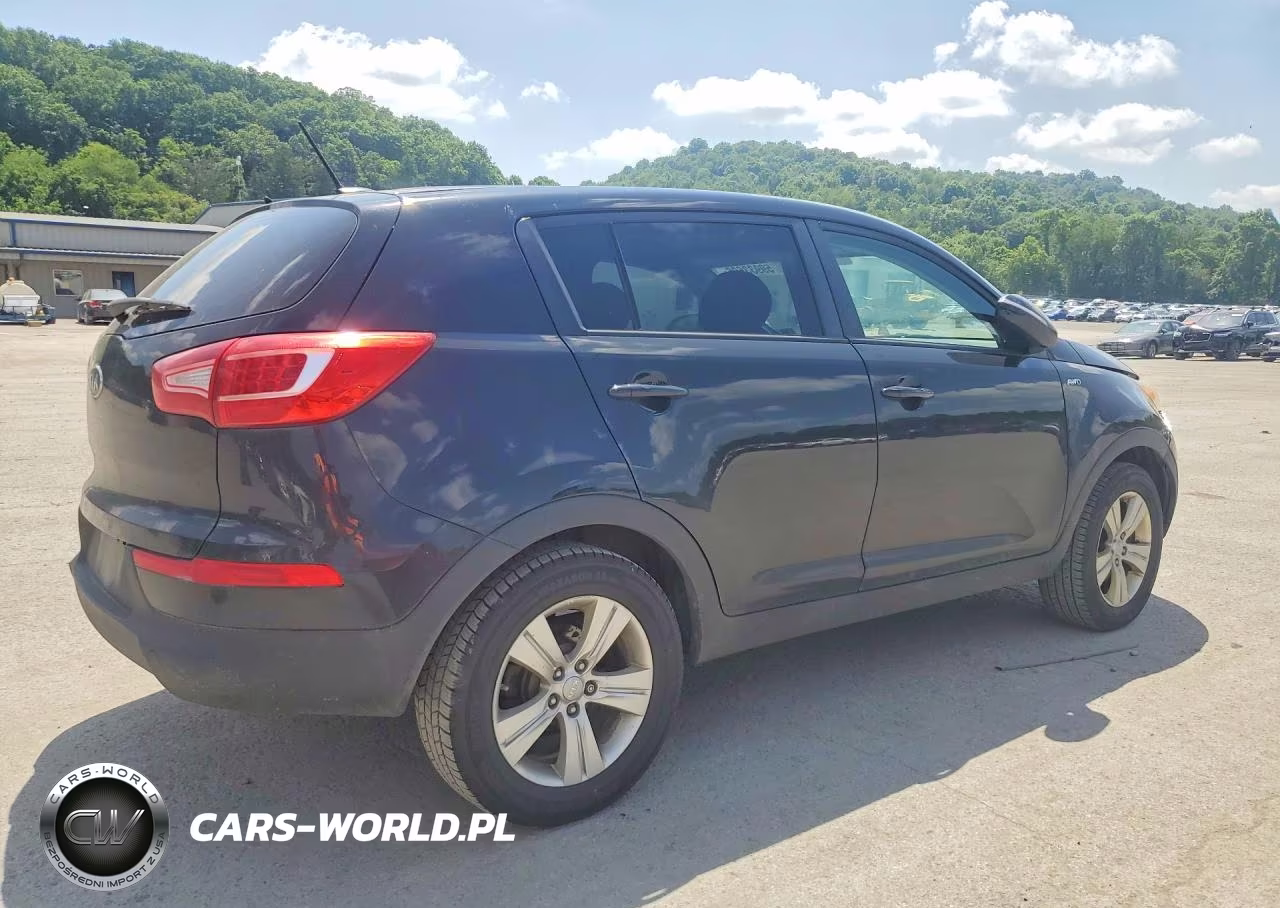 2012 Kia Sportage Lx VIN:KNDPBCA21C7264060 - 3