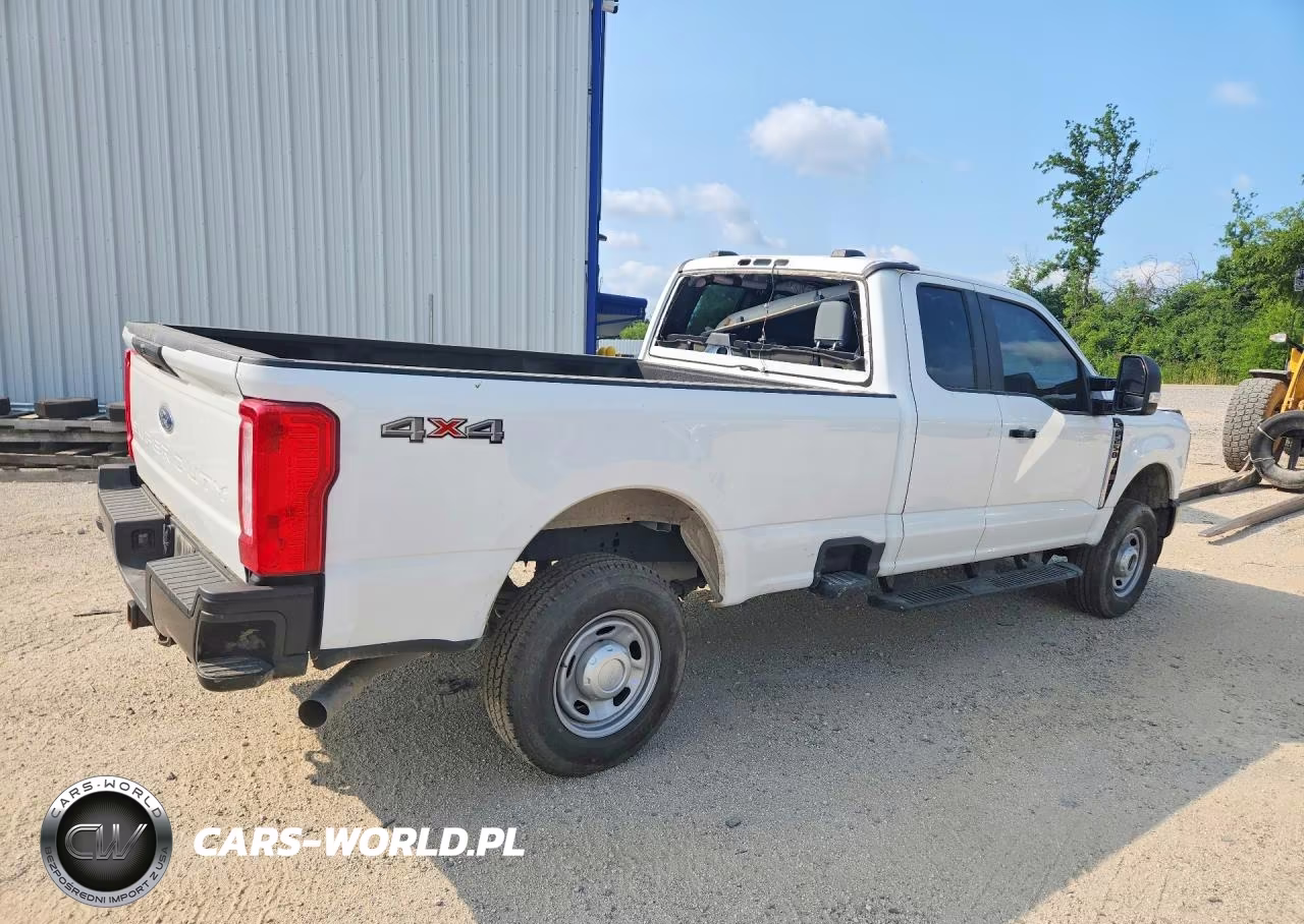 2024 Ford F250 Super Duty VIN:1FT7X2BA1REC94844 - 3
