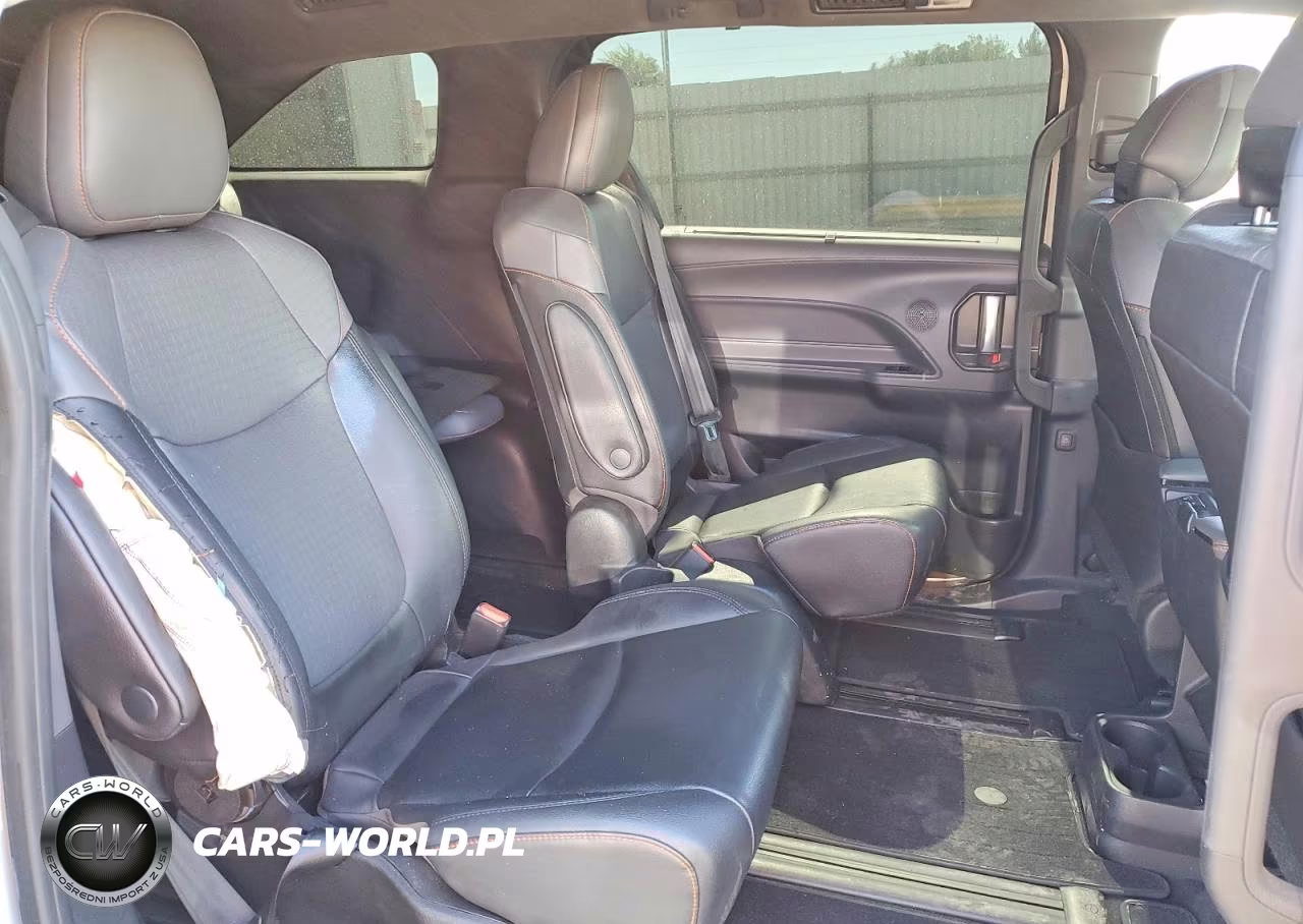 2021 Toyota Sienna Xse VIN:5TDXSKFC5MS001363 - 11