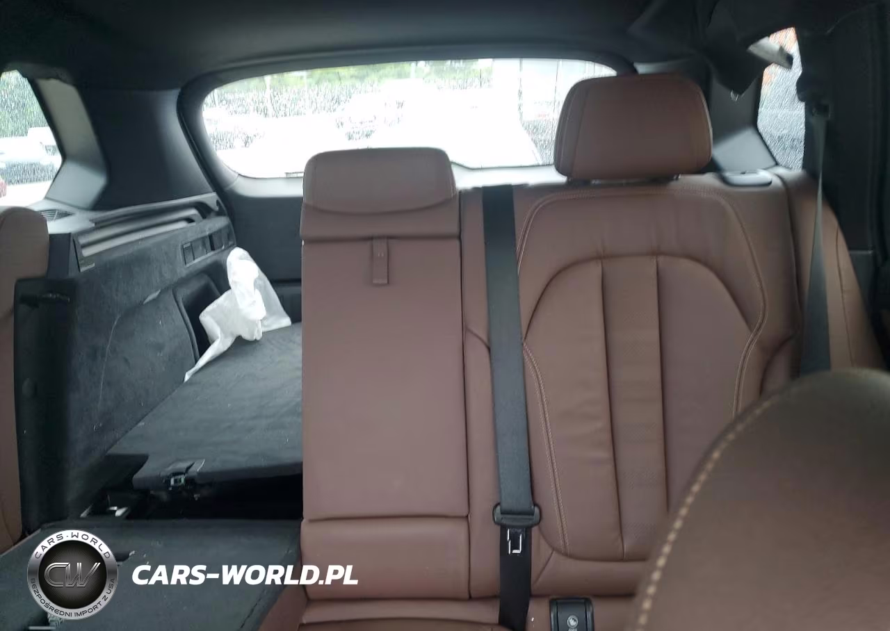 2020 BMW X5 xDrive40I VIN:5UXCR6C09LLL76926 - 10