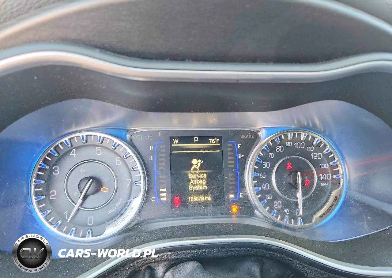 2016 Chrysler 200 Limited VIN:1C3CCCAB8GN124041 - 9