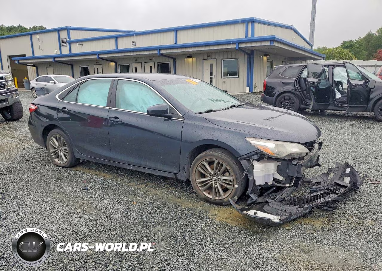 2017 Toyota Camry Se VIN:4T1BF1FKXHU403456 - 4
