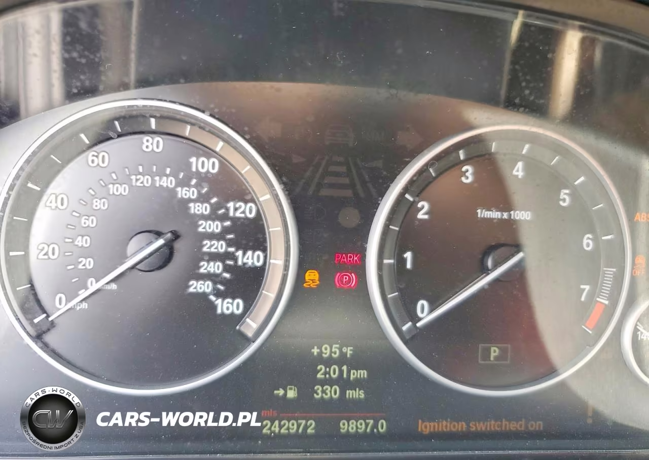 2011 BMW 528 I VIN:WBAFR1C5XBDS35656 - 9