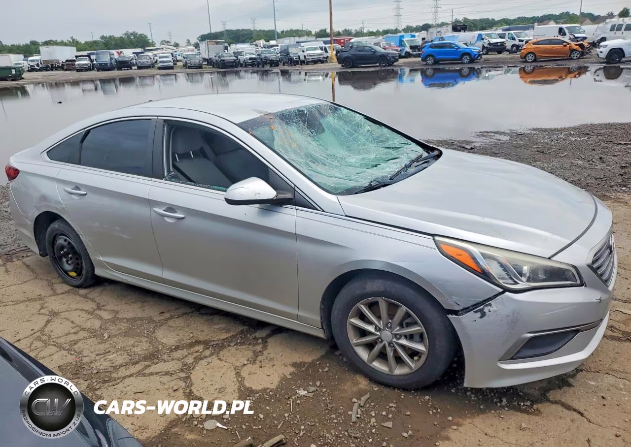 2018 Hyundai Sonata Se VIN:5NPE24AF4JH607744 - 4