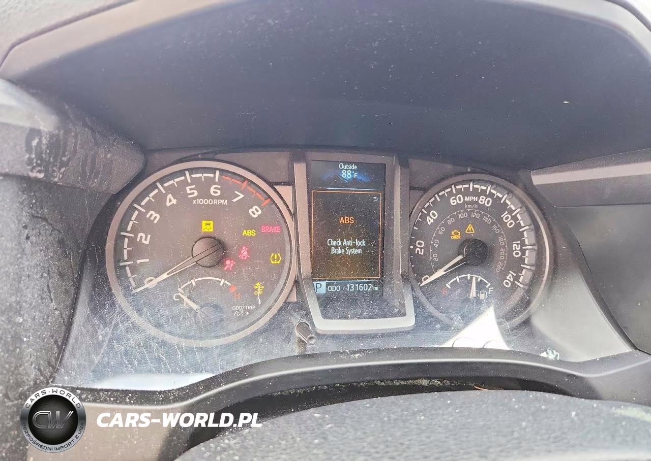 2018 Toyota Tacoma Trd Sport VIN:3TMCZ5ANXJM151923 - 9