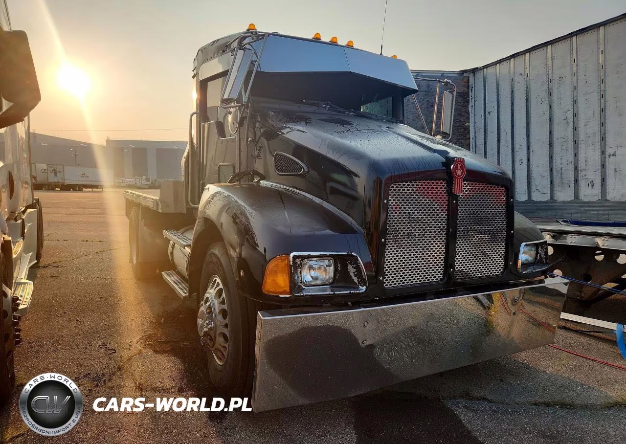 2004 Kenworth T300 Flatbed Truck VIN:2XKMAD7XX4M060504 - 4