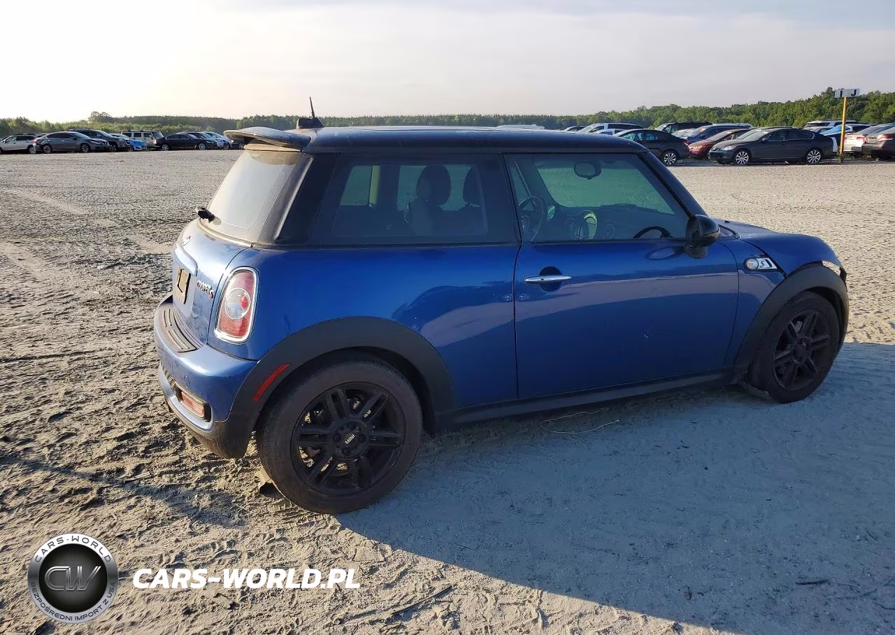 2013 Mini Cooper S VIN:WMWSV3C50DT390828 - 3