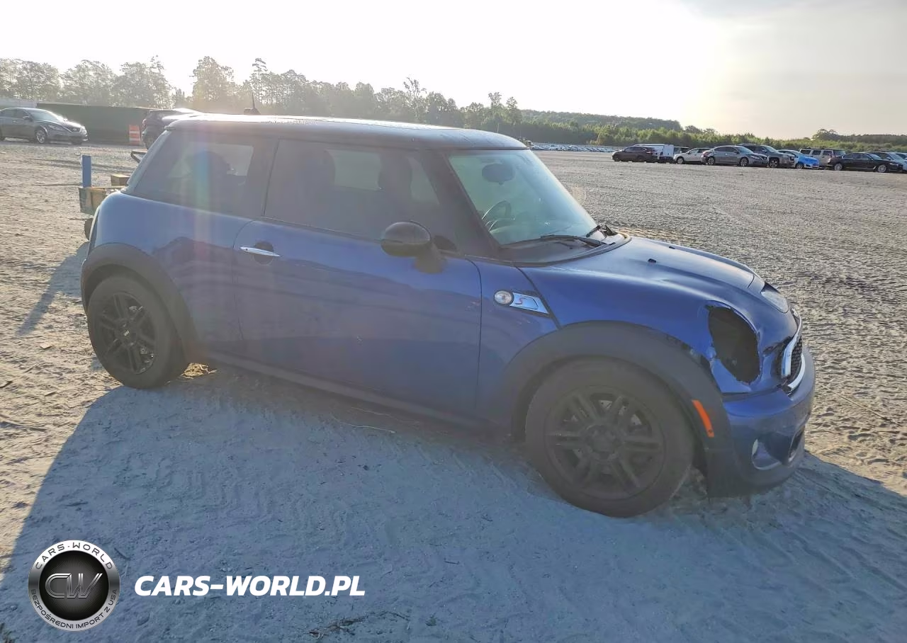 2013 Mini Cooper S VIN:WMWSV3C50DT390828 - 4