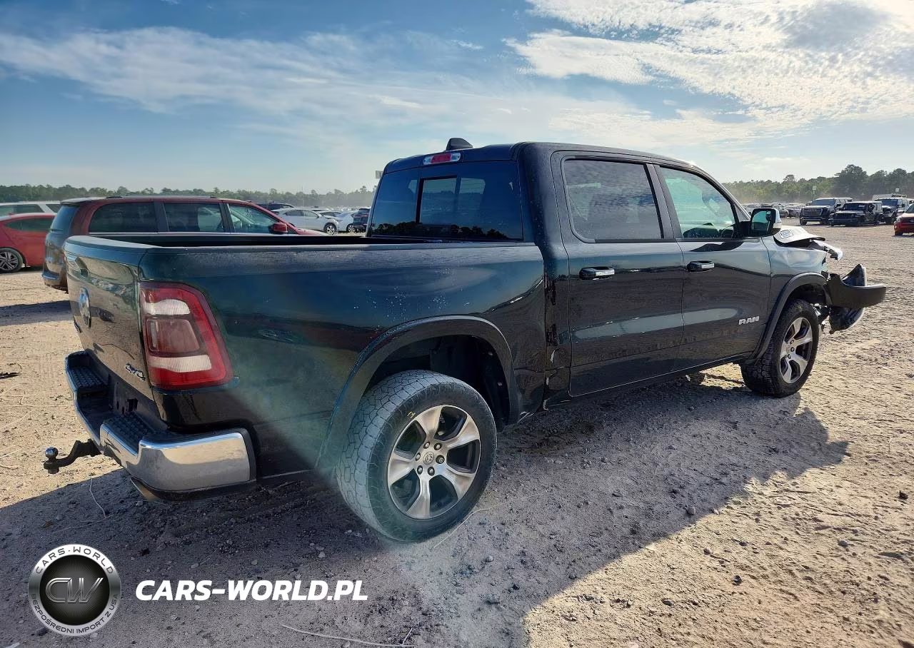 2019 Ram 1500 Laramie VIN:1C6SRFJT9KN544150 - 3