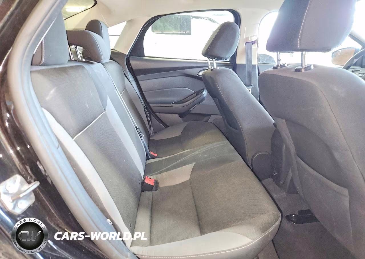 2014 Ford Focus Se VIN:1FADP3F27EL361146 - 10