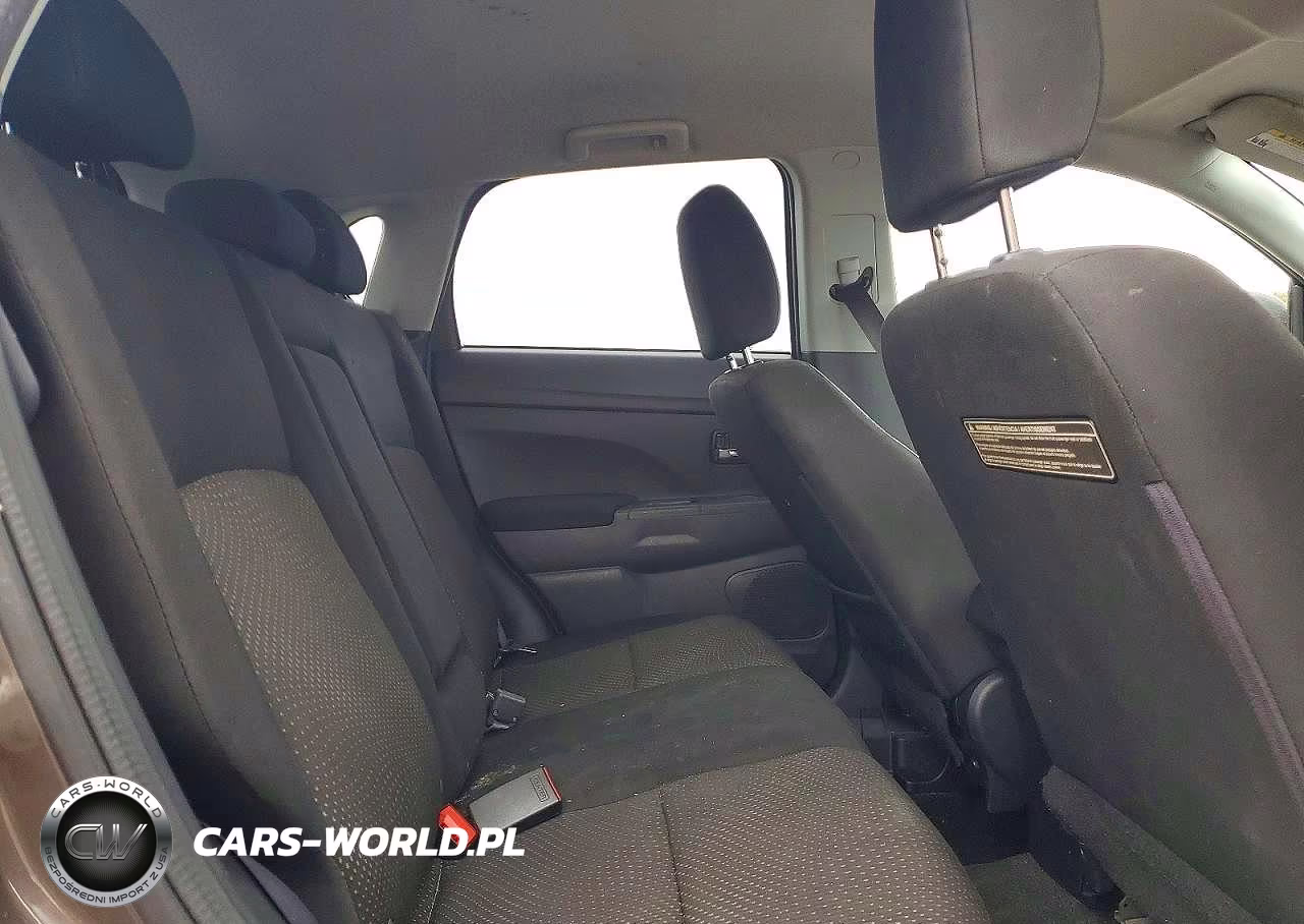 2016 Mitsubishi Outlander Sport Es VIN:JA4AP3AU6GZ041784 - 11