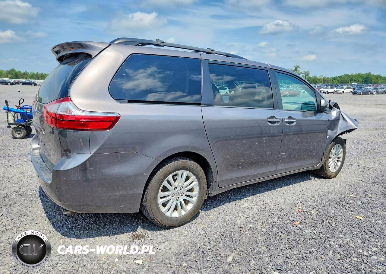 2016 Toyota Sienna Xle 8-Passenger VIN:5TDYK3DC0GS759788 - 3