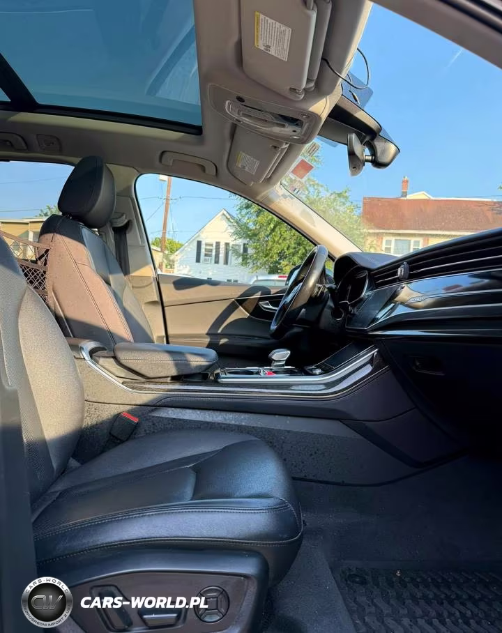 2023 Audi Q7 Premium Plus VIN:WA1LXBF78PD011866 - 7