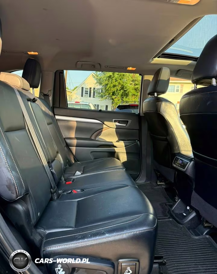 2016 Toyota Highlander Xle VIN:5TDJKRFH1GS245106 - 8