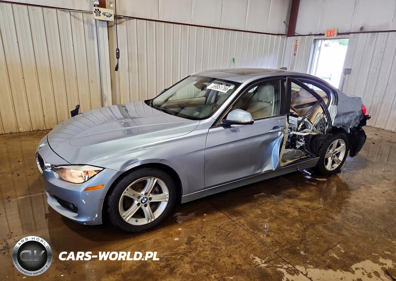 2014 BMW 320 I xDrive – zdjęcie 1 z 12