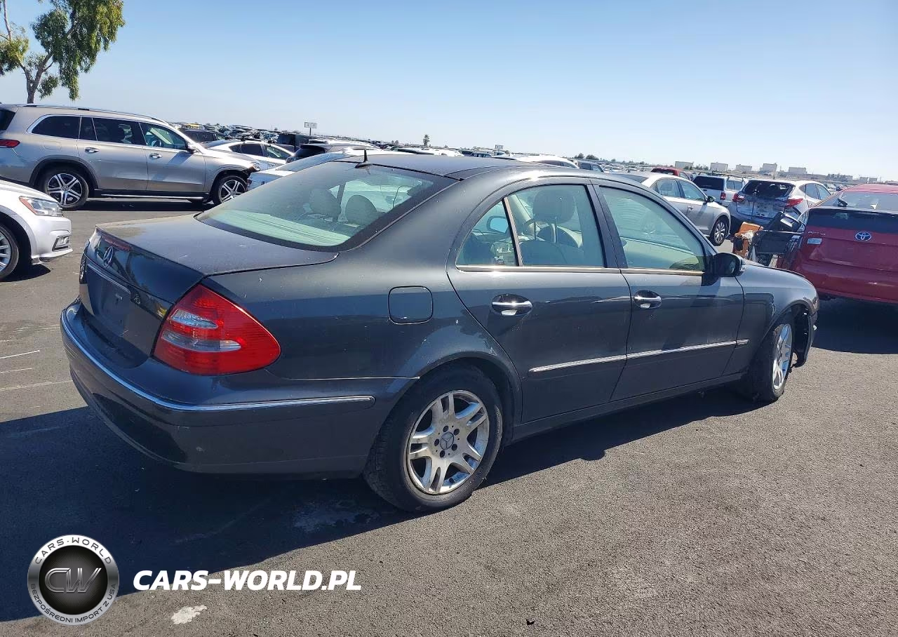 2004 Merz E Class E320 4D Seda VIN:WDBUF65J34A524813 - 3