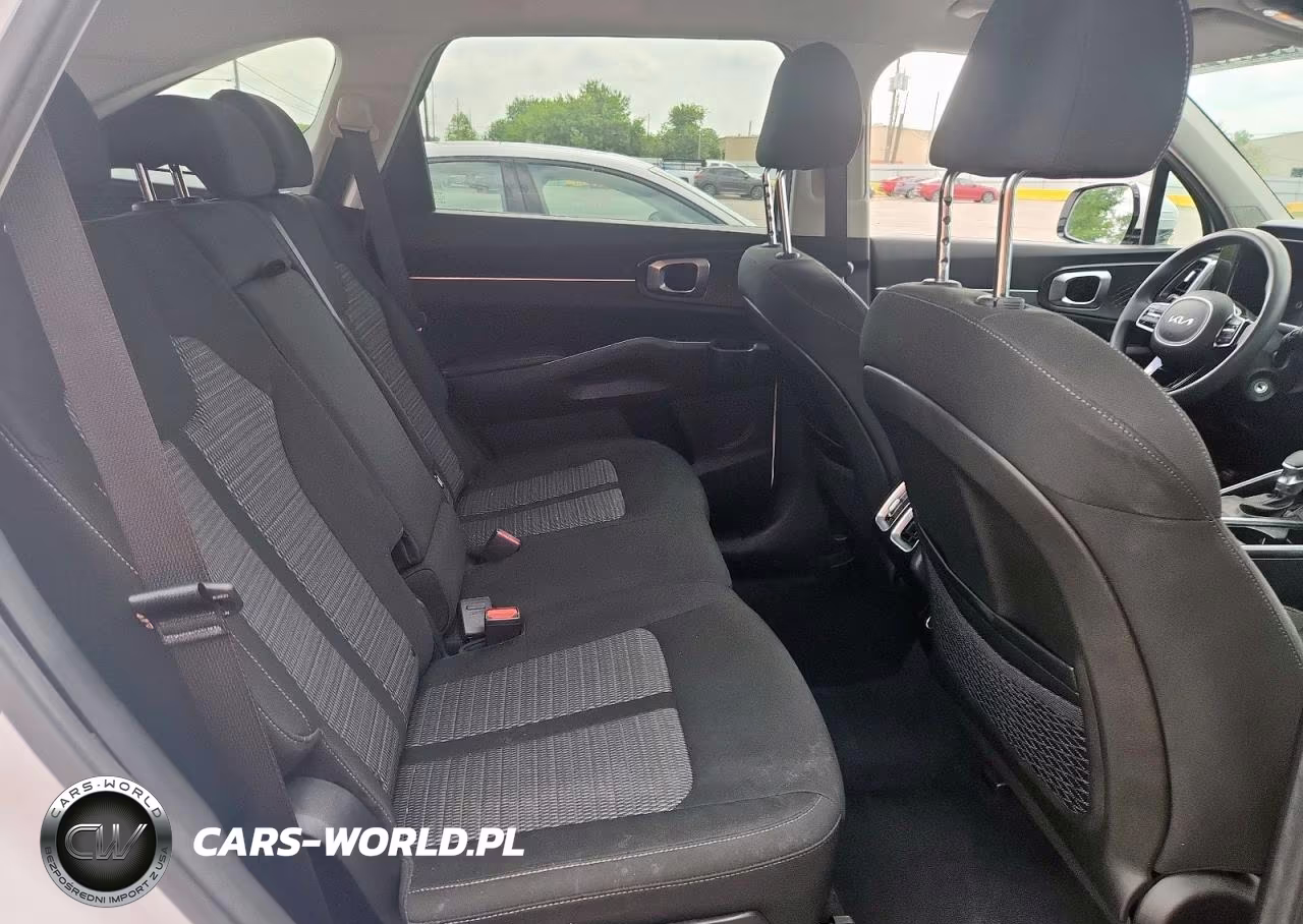 2022 Kia Sorento Lx VIN:5XYRGDLC6NG098162 - 11