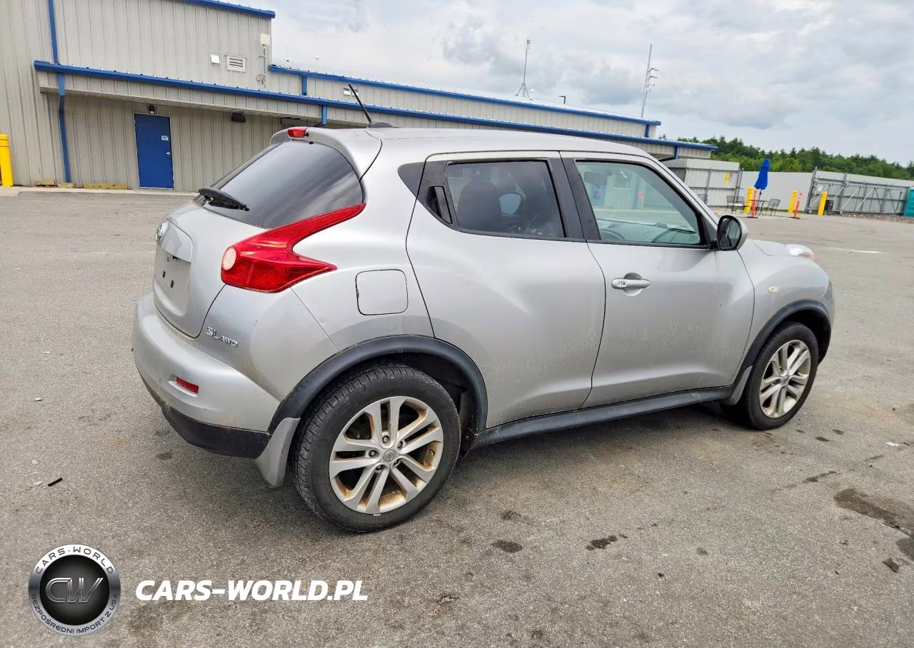2011 Nissan Juke S VIN:JN8AF5MV7BT019981 - 3