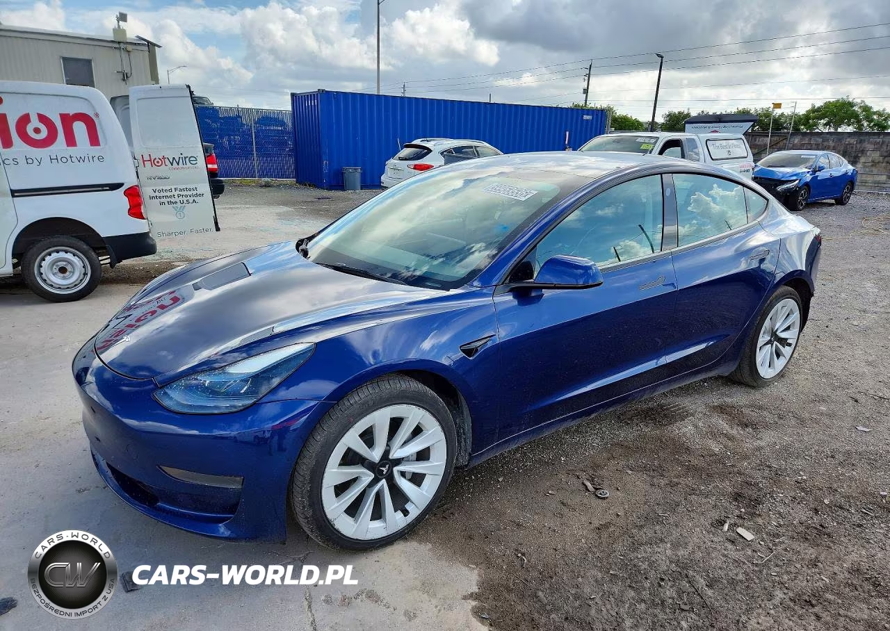 2022 Tesla Model 3 – zdjęcie 1 z 12