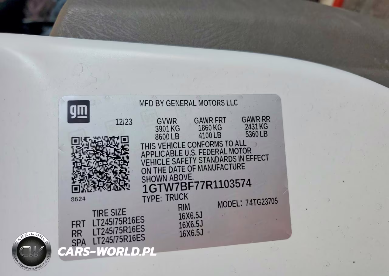 2024 GMC Savana G2500 VIN:1GTW7BF77R1103574 - 13
