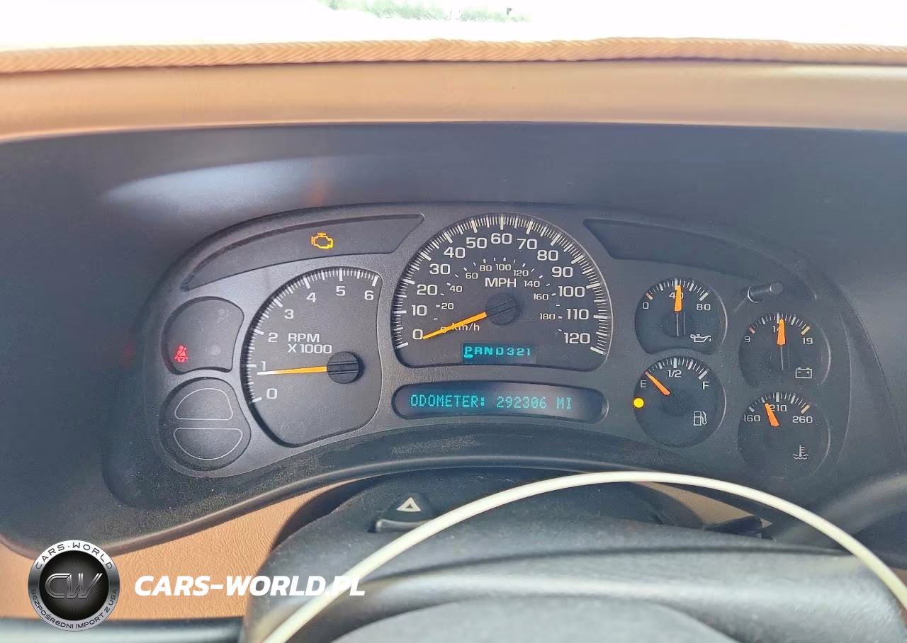 2003 Chevrolet Suburban C1500 VIN:1GNEC16Z93J230649 - 9