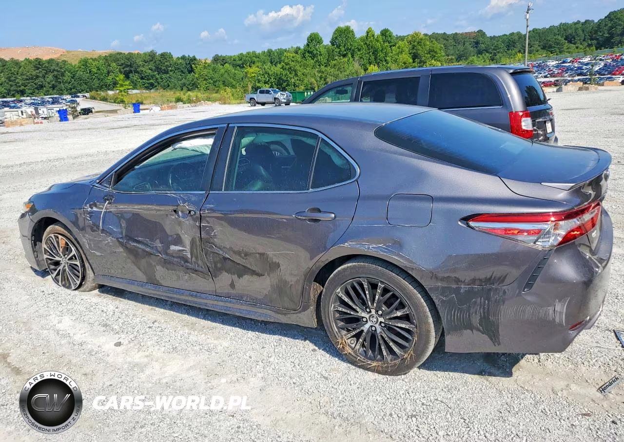 2018 Toyota Camry Se VIN:4T1B11HK9JU040584 - 2